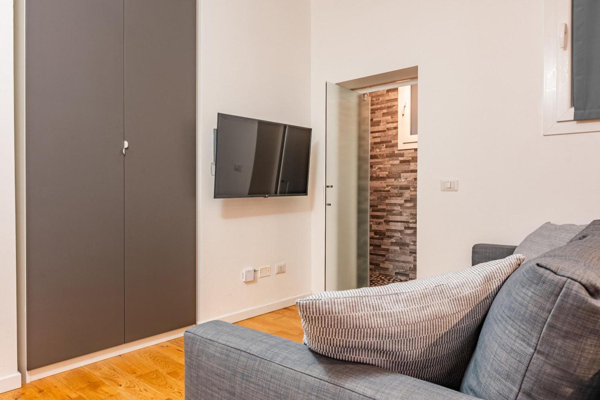 Exclusive Led House Garibaldi Fs Apartment Milan Exterior photo